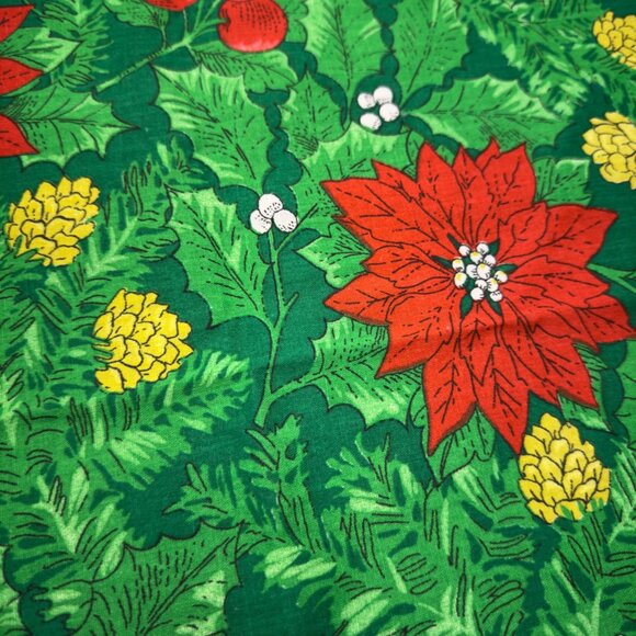 Vintage MCM Christmas Poinsettia Holly Fabric Tablecloth 70"x50" Rectangle - Picture 6 of 8